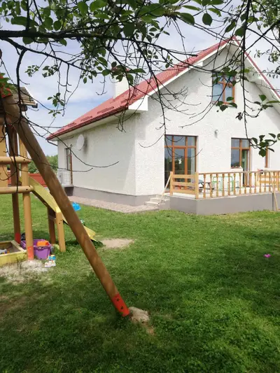 Фото компанії Дитячий клуб з повним робочим днем "BEE KIDS"