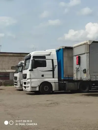 Фото компанії Ремонт вантажних автомобілів "TIR SERVIS"