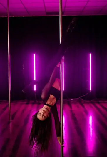 Фото компанії Танцювальна студія "Diva Pole"