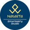 Логотип компанії Студія машинної вишивки "Natalita"
