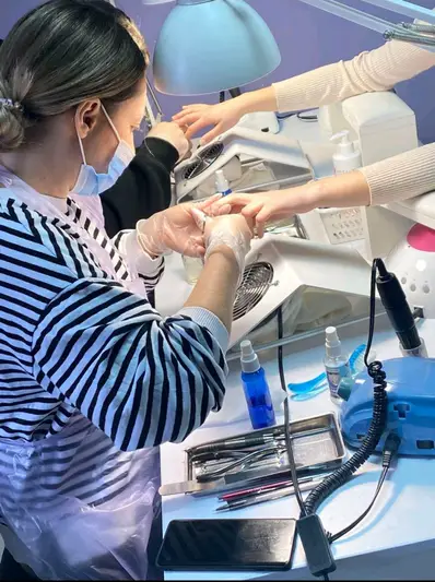 Фото компанії Студія манікюру "Tvorchi Nails"