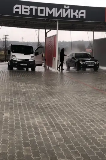 Фото компанії Автомийка самообслуговування "Garage 13"