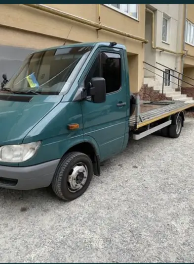 Фото компанії Евакуатор, СТО