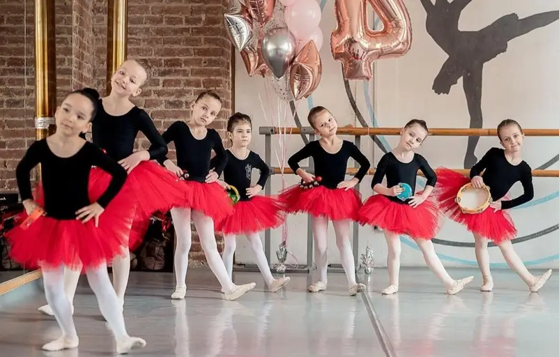 Фото компанії Балетна школа "L.Stage"