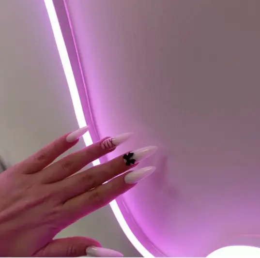 Фото компанії Nails by Vikss