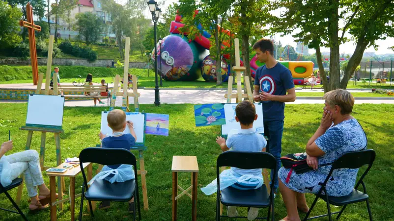 Фото компанії Художня студія "Fine Art"