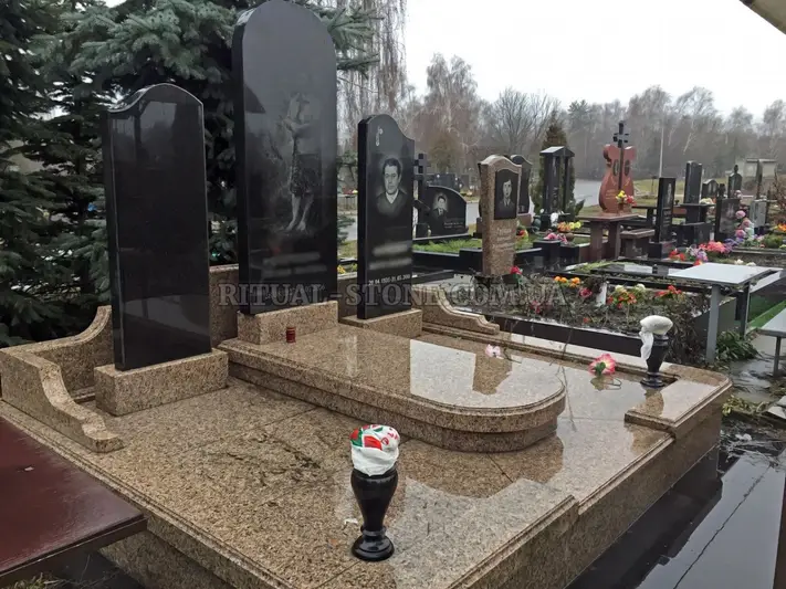 Фото компанії Магазин "Каміни на Бродівській"