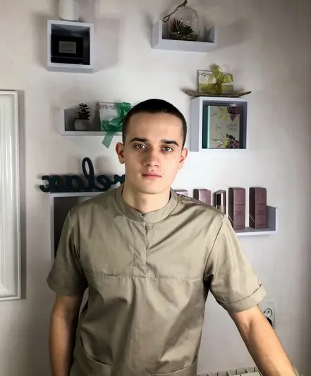 Фото компанії Професійний лікувальний масаж