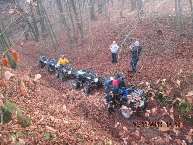 Фото компанії Захід Квадро Тур