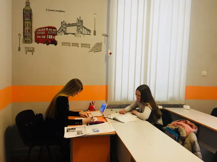 Фото компанії Центр іноземних мов та перекладів "IQ"