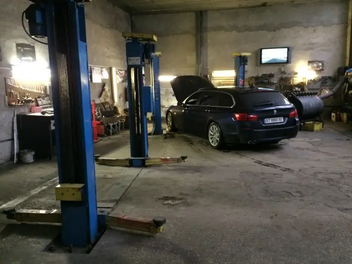 Фото компанії BMW сервіс