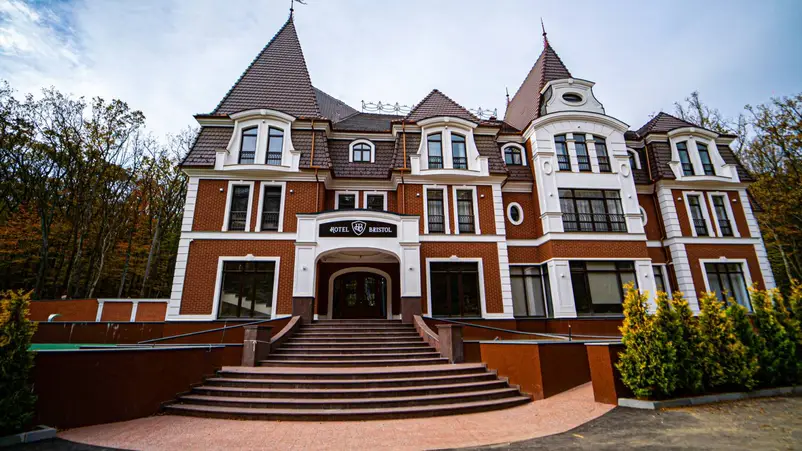 Фото компанії Готельно-ресторанний комплекс "Park Hotel Bristol"