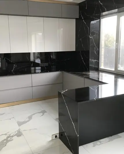 Фото компанії Каміни та камені з усього світу