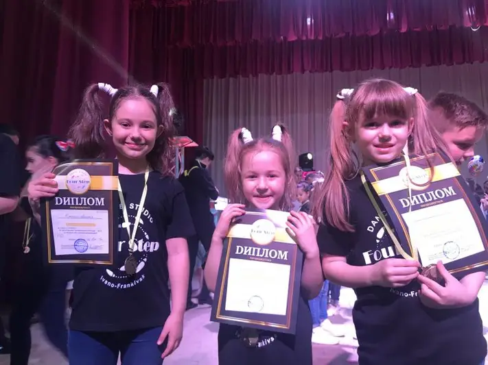 Фото компанії Танцювальна школа "FourStep Dance Studio"