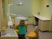 Фото компанії Стоматологічна клініка "Армадент"