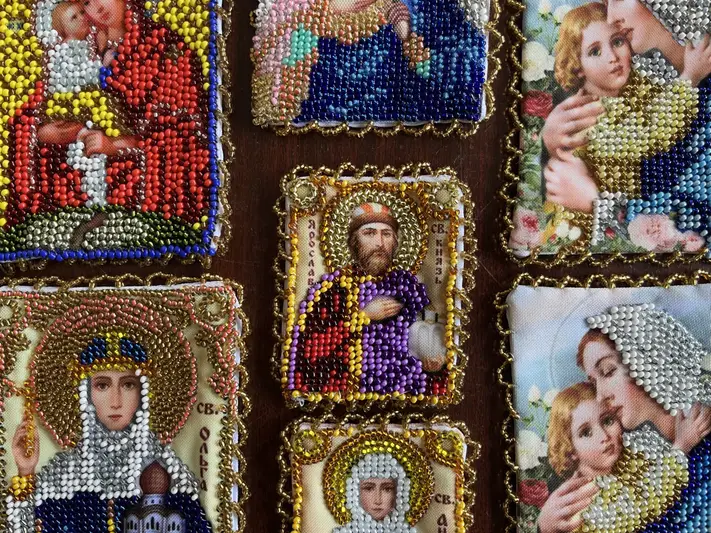 Фото компанії Вишиті роботи з бісеру