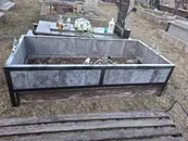 Фото компанії Надгробки на могилах