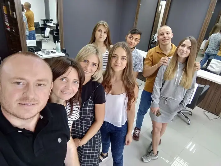 Фото компанії Школа перукарського мистецтва "Holyk Studio"