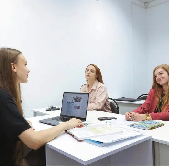 Фото компанії Мережа шкіл іноземних мов "LINGO EDUCATION"