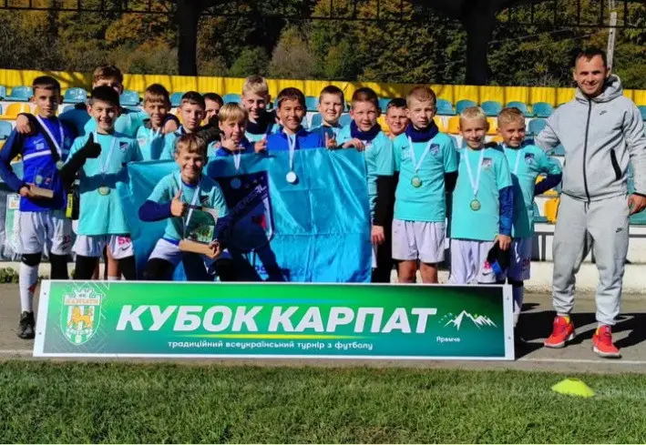 Фото компанії Дитячий футбольний клуб "Universal Football Team"