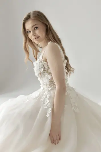 Фото компанії Julie.wedding_dresses