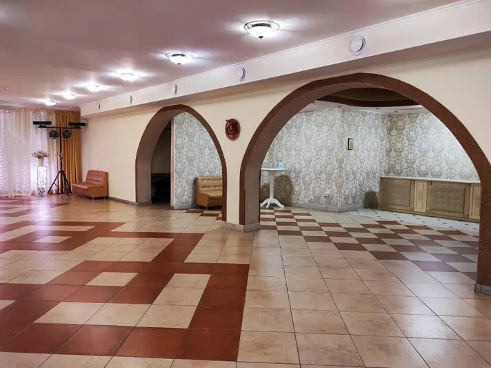 Фото компанії Банкетний зал "ДІОНІС П'ядики"