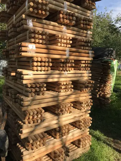 Фото компанії Черенок для лопат