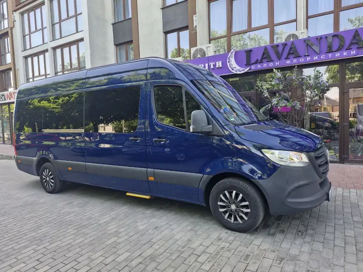 Фото компанії Пасажирські перевезення "KLASSEM BUS"