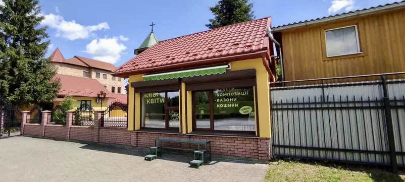 Фото компанії Живі квіти на похорон