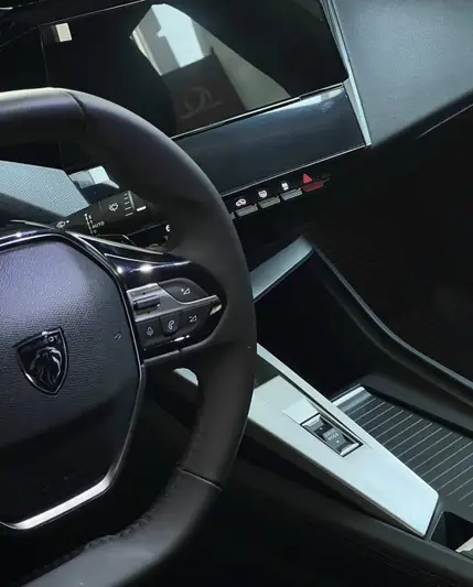 Фото компанії Peugeot Центр
