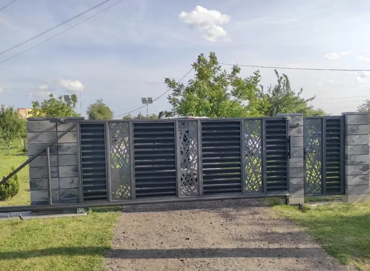 Фото компанії Виробник металоконструкцій "DeMetal"