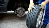 Фото компанії Шиномонтаж/Автомагазин