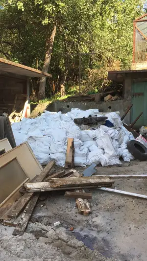 Фото компанії Вантажники та вивіз будівельного сміття