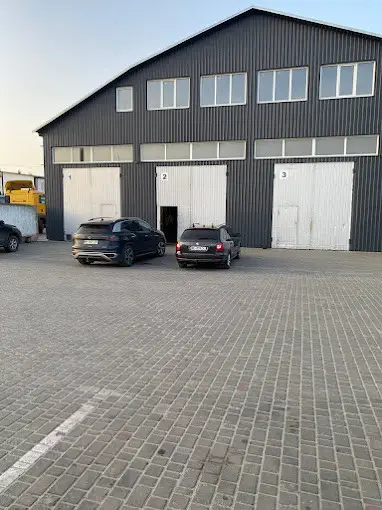 Фото компанії СТО вантажних автомобілів TIR Service "Лебедь"